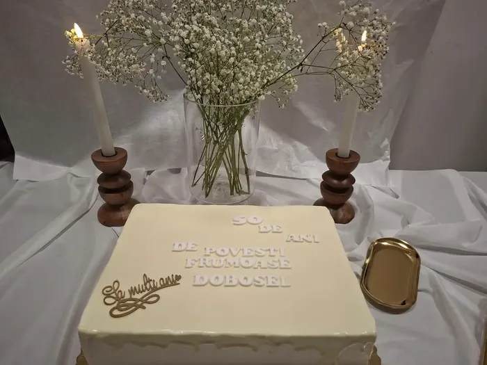 Tort aniversar pentru 50 de ani